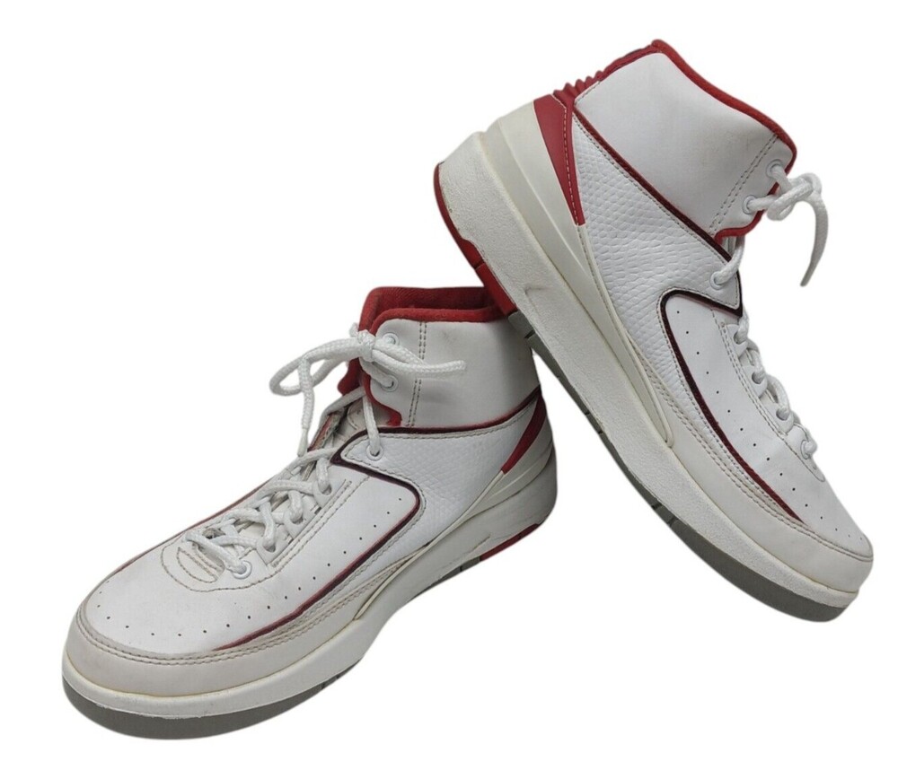 Youth Air Jordan Retro 2 BG White & Red Leather / Size 4.5Y